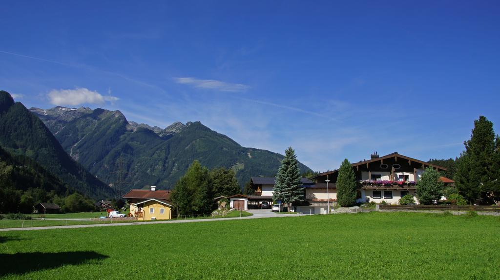 Gaestehaus Stotter Hotell Neukirchen am Großvenediger Exteriör bild